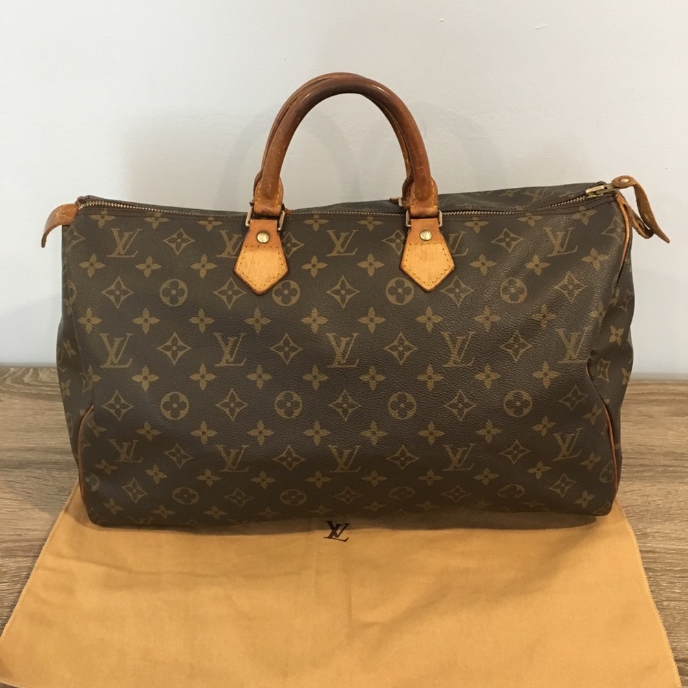 Authentic Louis Vuitton speedy 40 monogram